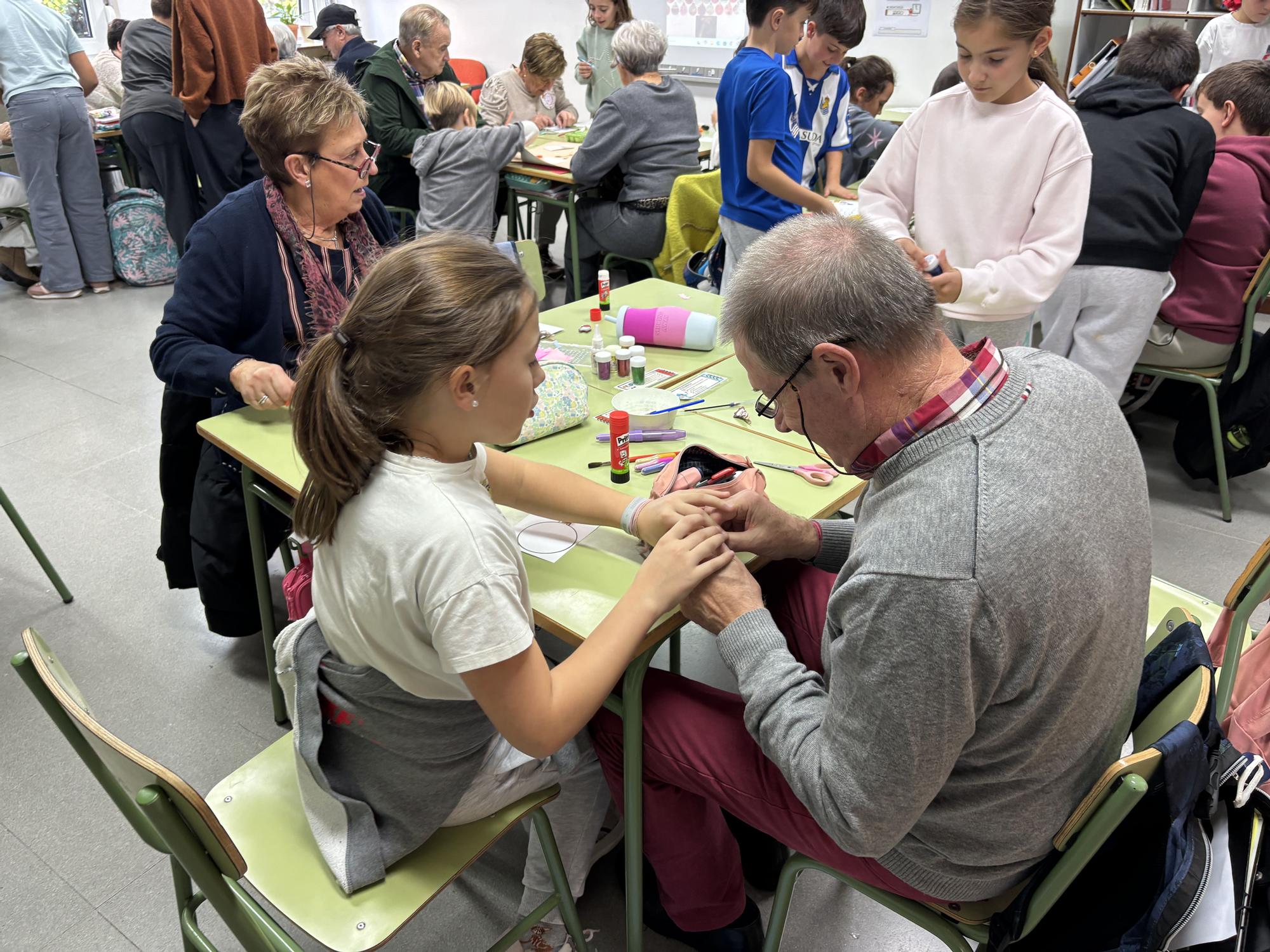 Así fue el Aiton-Amonen Eguna de Ama Guadalupekoa Ikastetxea de Hondarribia