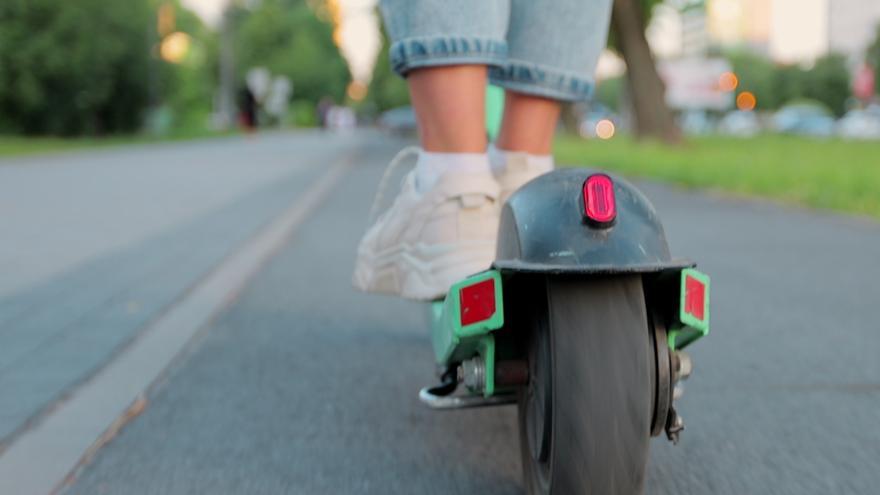 El RACVN aplaude que haya que registrar los patinetes eléctricos y espera que sirva para disminuir accidentes