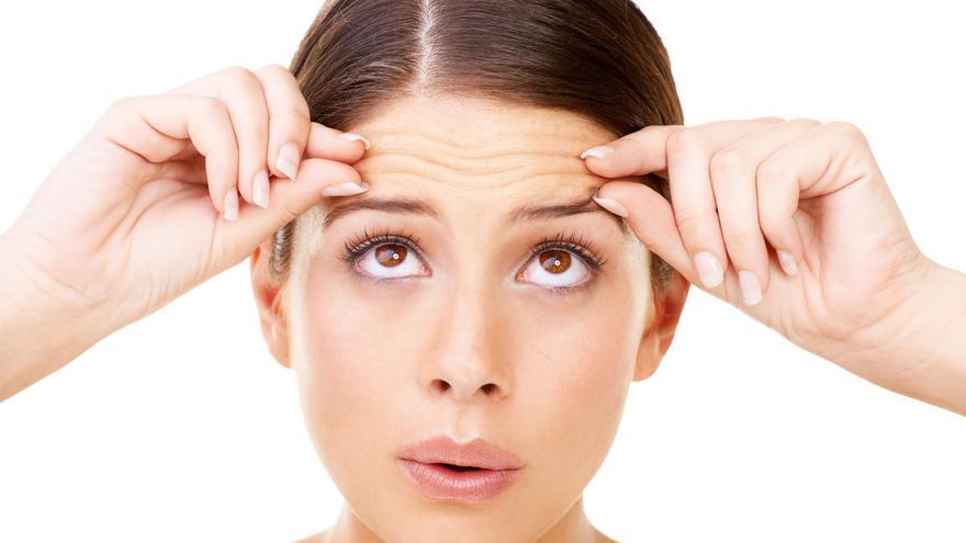 Primeras arrugas: por qué aparecen antes de lo que crees y cómo retrasarlas