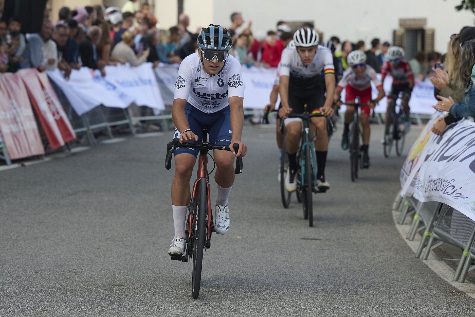 Imágenes de la tercera etapa de la Vuelta a Pamplona