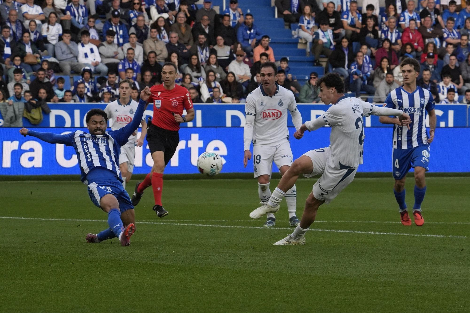 Todas las fotos del Alavés-Espanyol en Mendizorroza