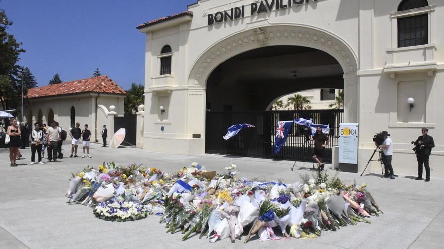 El sospechoso del atentado de Sídney se enfrenta a 59 cargos, entre ellos 15 por asesinato y 1 por terrorismo