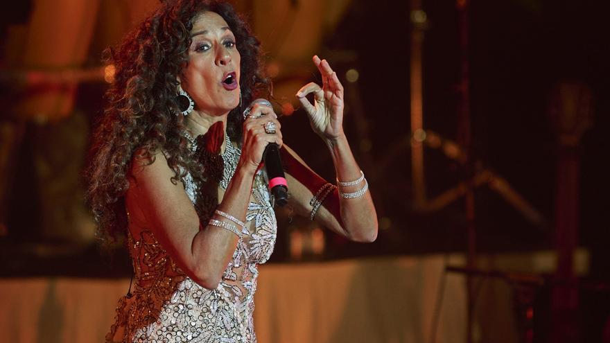 Fotos del concierto de Rosario Flores en Baluarte