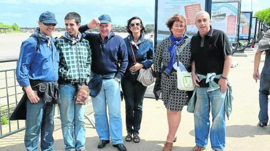 Una cuadrilla de seguidores bermeotarra se desplazó hasta Burdeos para arropar a Urdaibai