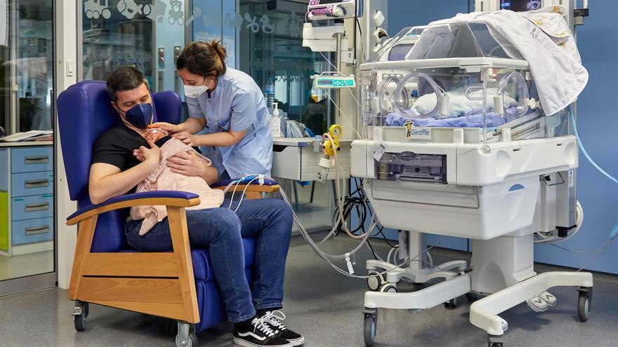 Haurrak bronkiolitis akutuaren aurka immunizatzeko kanpaina hasiko da datorren astelehenean EAEn