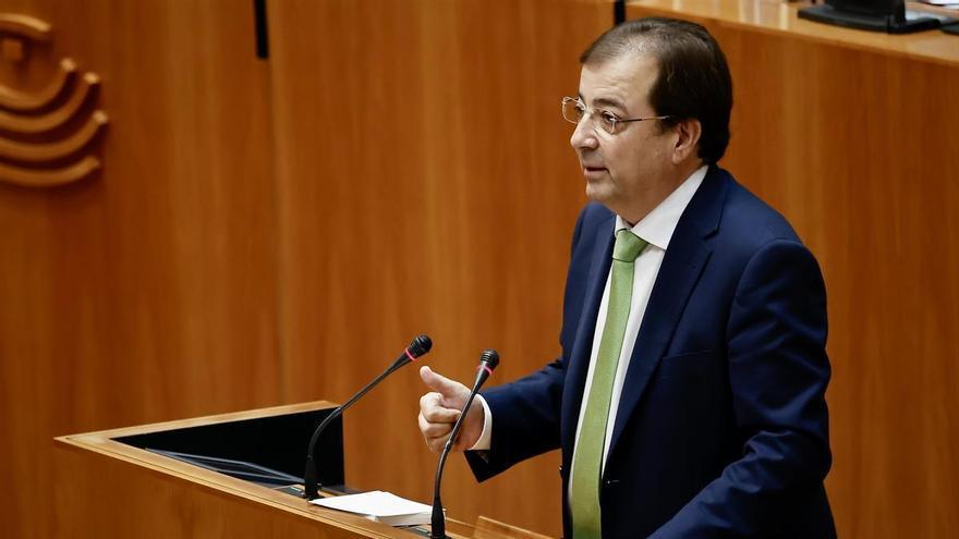 Extremadura declara tres días de luto oficial por la muerte de Fernández Vara