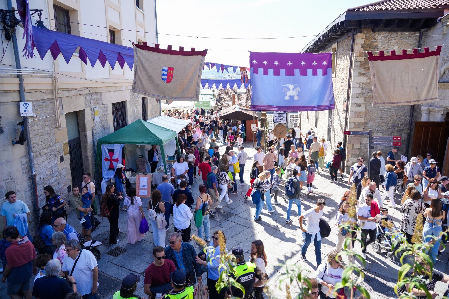 En imágenes: Segunda jornada del XXII Mercado Medieval de Vitoria