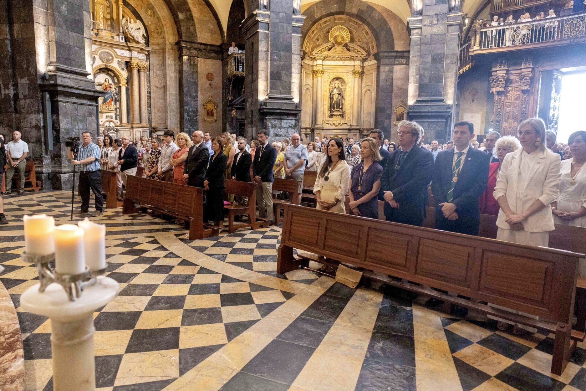 Procesión de autoridades en Azpeitia con motivo de San Inazio Bigarrena