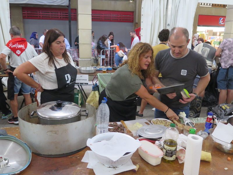 Los urretxuarras lo dan todo en las fiestas de Santa Anastasia
