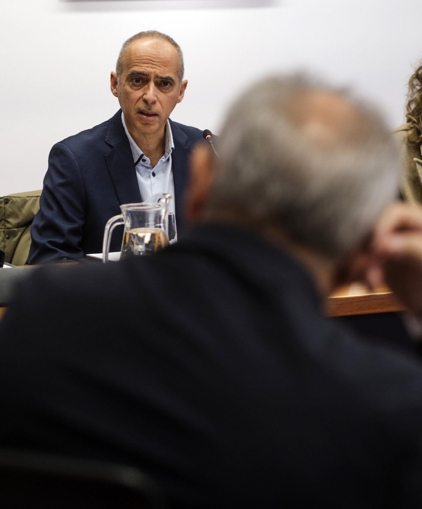 Los redactores del proyecto de los túneles de Belate, en la comisión de investigación