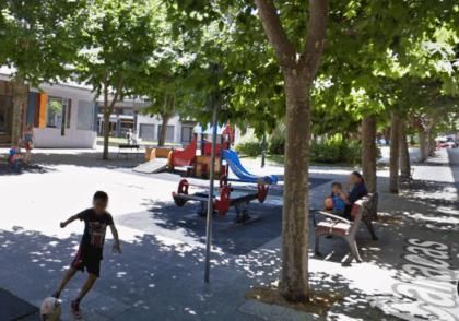 Zona de juegos calle Caracas