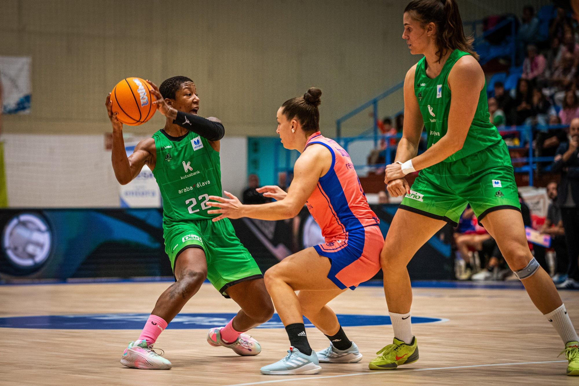 En imágenes: Araski cae en Ferrol