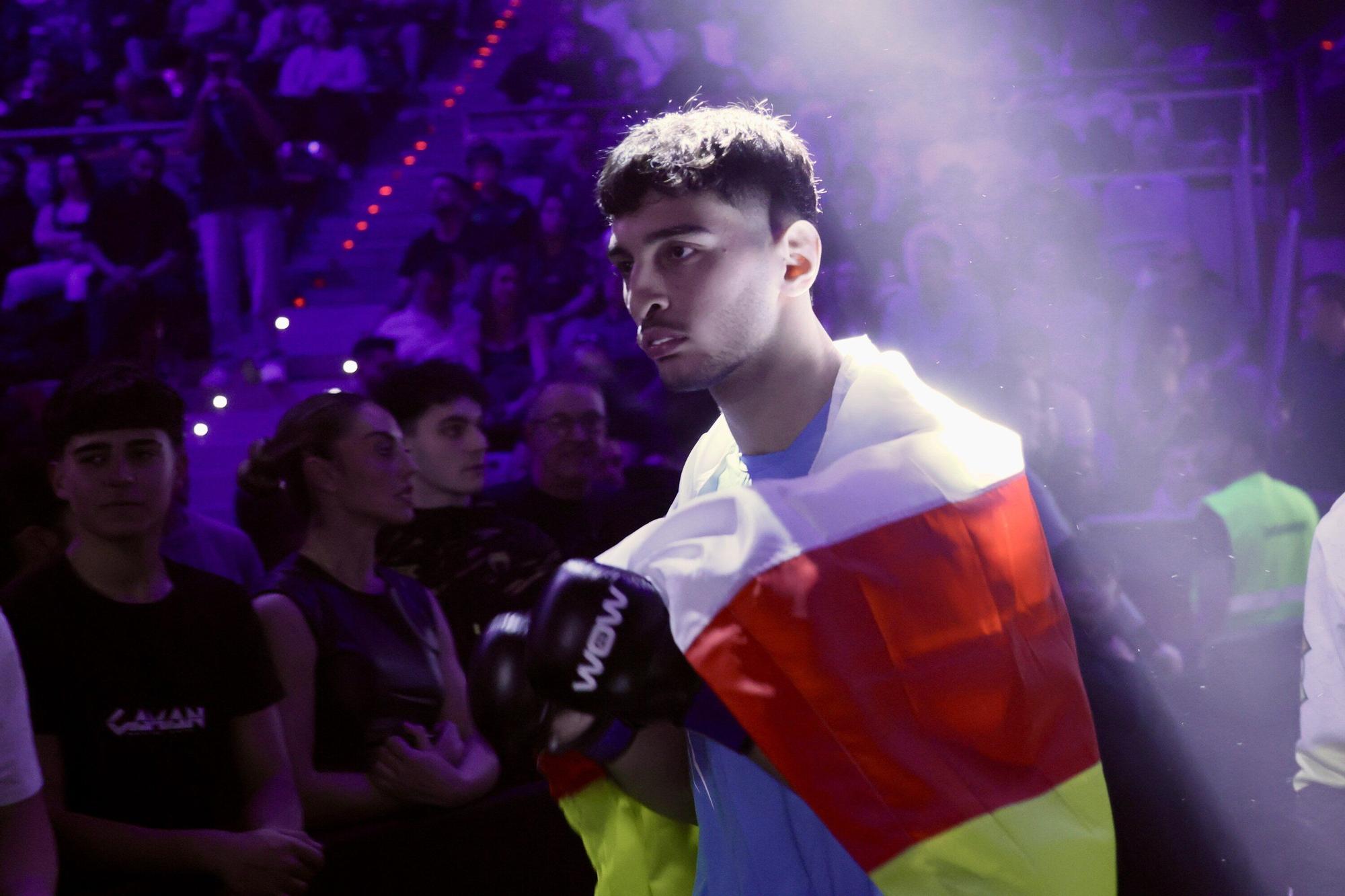 En imágenes: El Buesa se rinde al MMA con Topuria como estrella