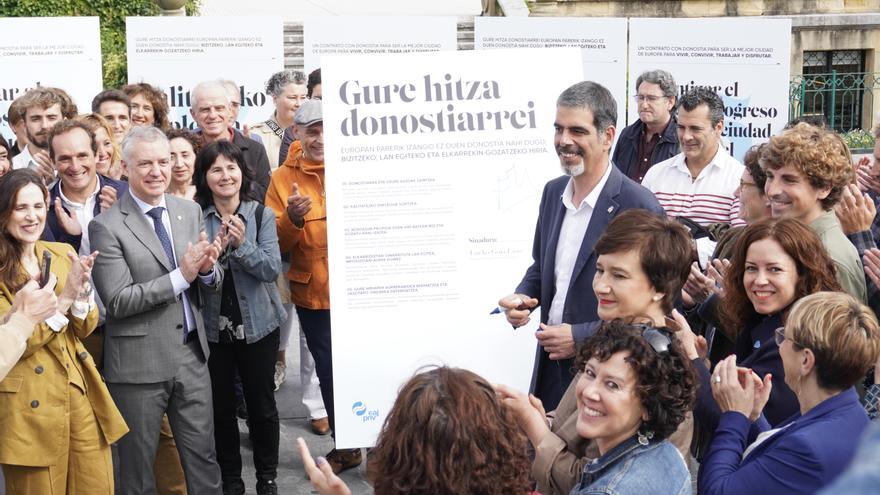 Goia firma su “contrato con Donostia”  para que llegue a ser “la mejor ciudad de Europa”