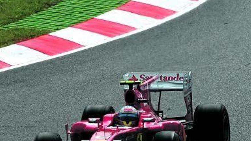 Fernando Alonso durante una carrera anterior.