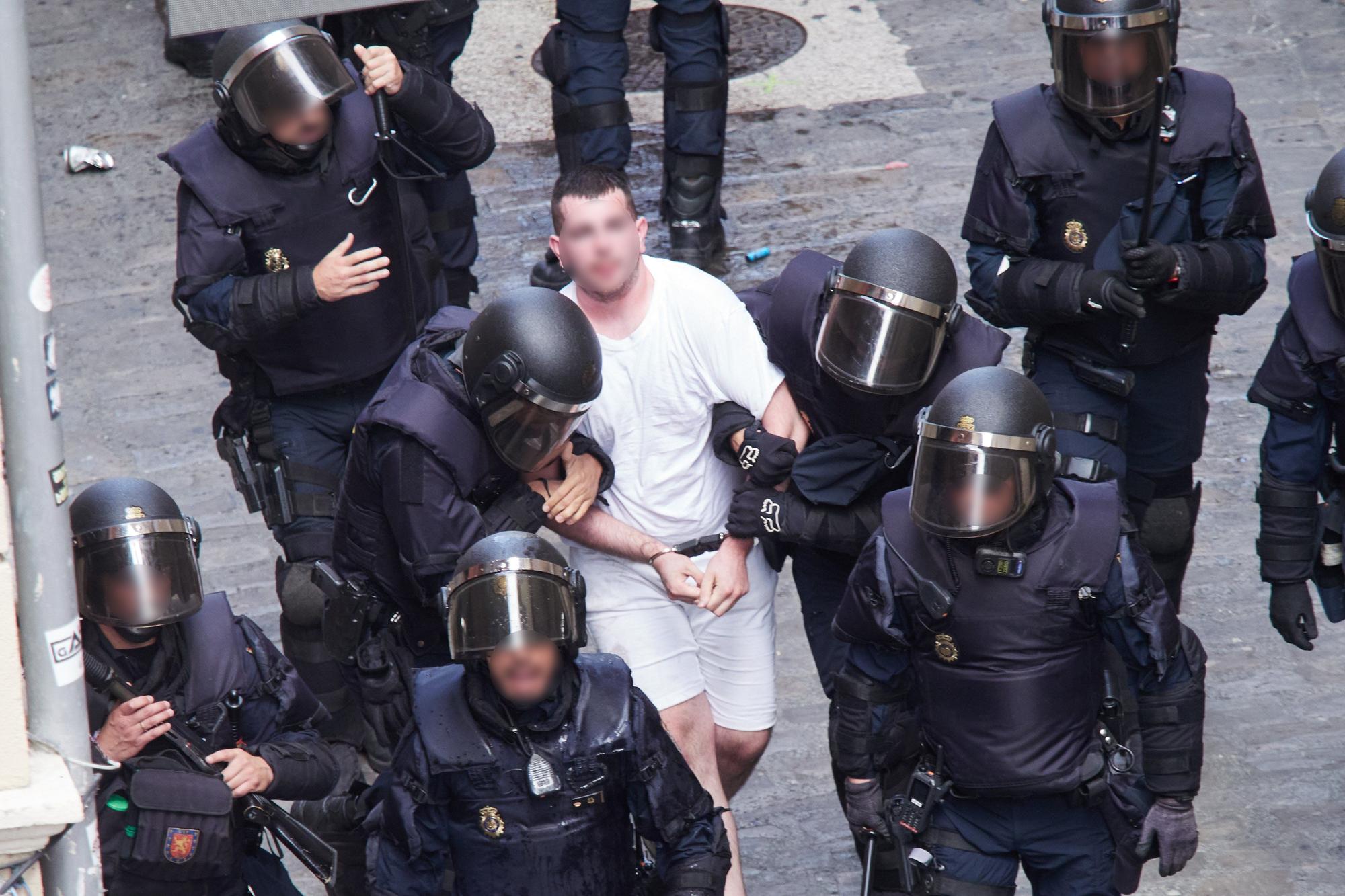 Fotos del  Chupinazo de San Fermín 2025 en Pamplona: ¡La fiesta más internacional se enciende con un grito solidario por Palestina!