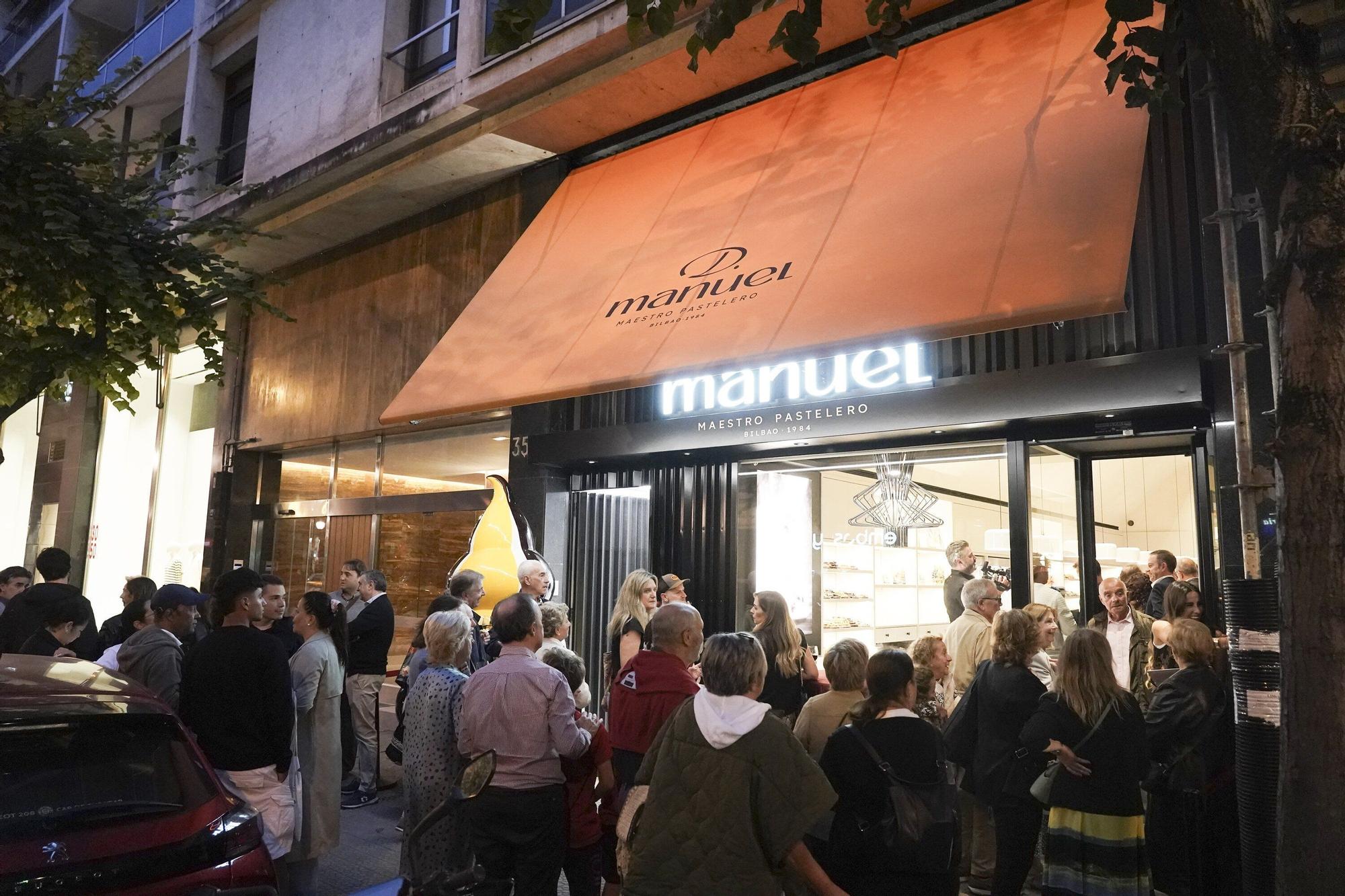 En imágenes: Don Manuel inaugura una nueva pastelería