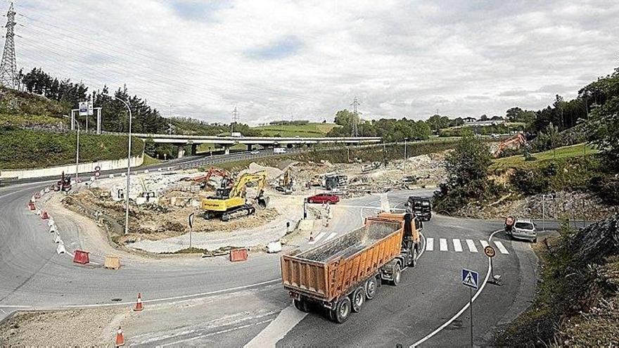 EH Bildu denuncia que las obras de Belartza arrancaron antes del obligado concurso