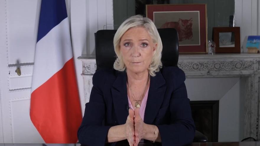 Marine Le Pen no planea un 'Frexit', pero advierte de cambios en la UE si gana en 2027