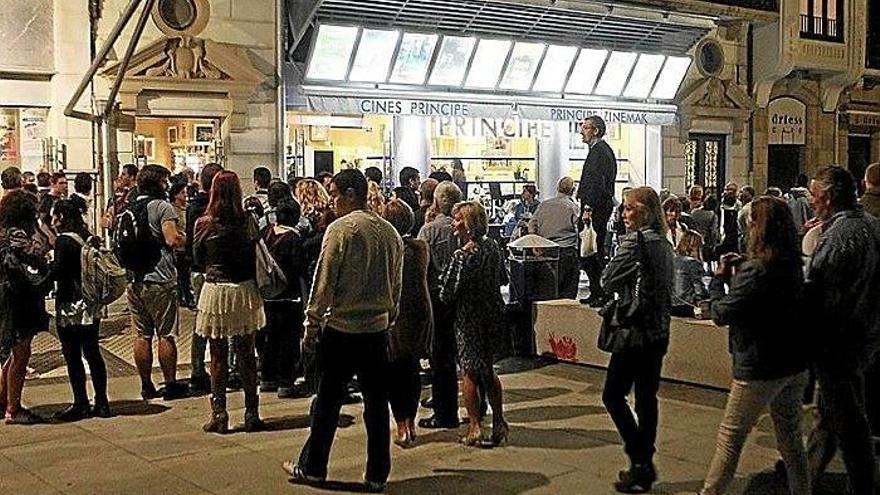 Colas en las taquillas en una edición anterior de la iniciativa.