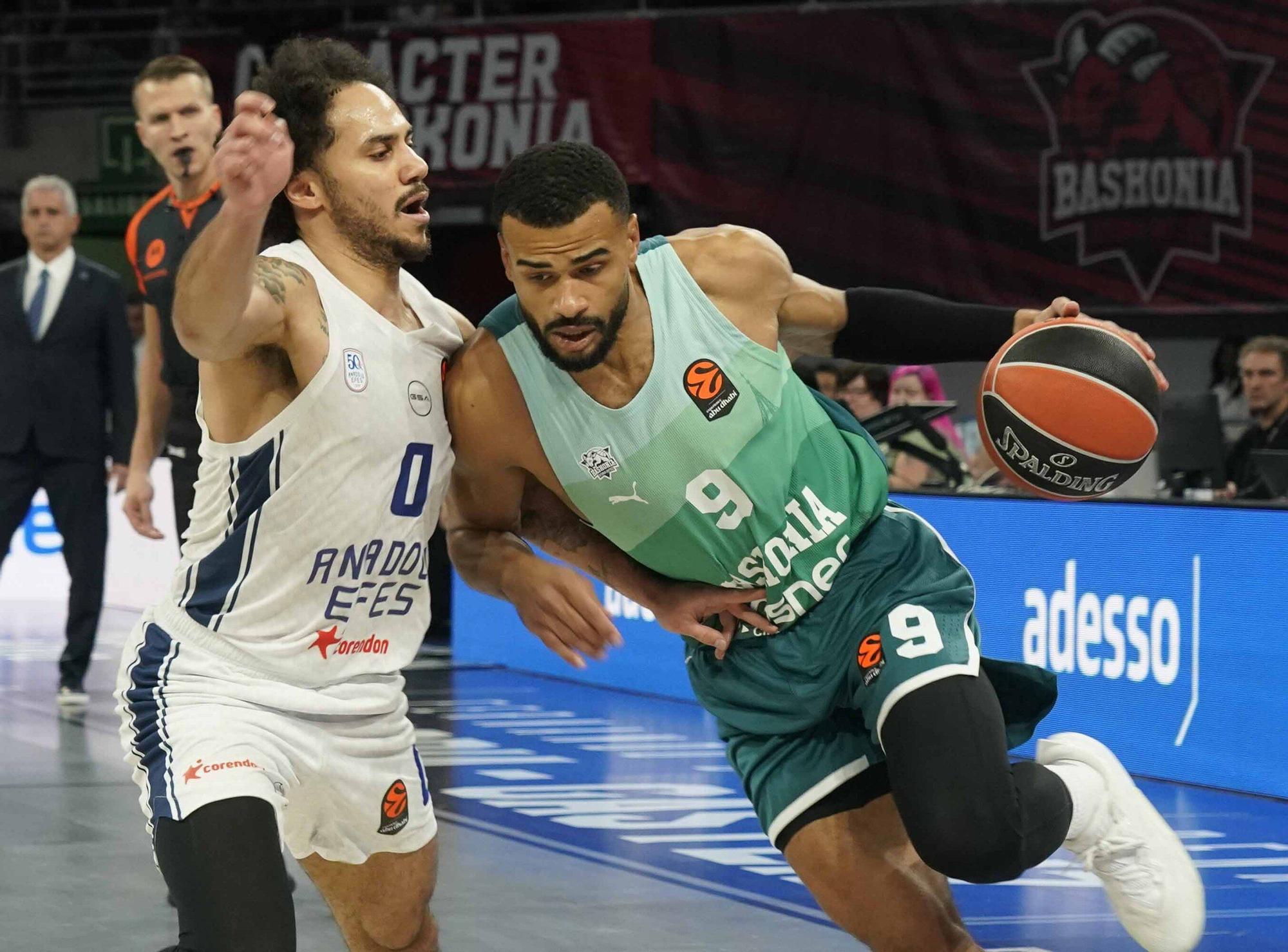 Las mejores imáganes del Baskonia 86-75 Anadolu Efes