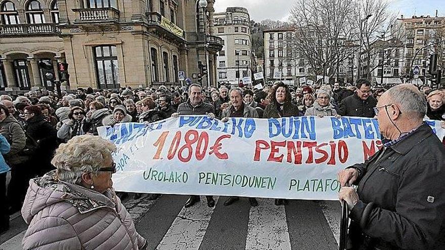 El futuro factor de sostenibilidad reducirá en 81 euros al año la pensión media vasca