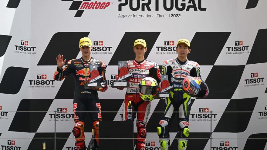 Sergio García Dols gana en Portimao y asalta el liderato de Moto3