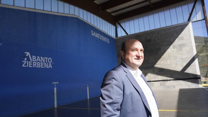 La nueva vida de Andoni Ortuzar como asesor externo de la consultora PwC
