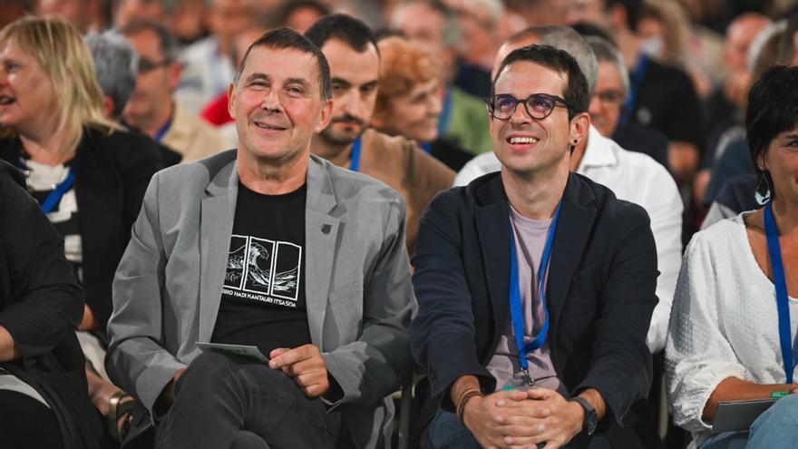 La brecha de EH Bildu con el modelo del PNV extingue los acuerdos de gestión