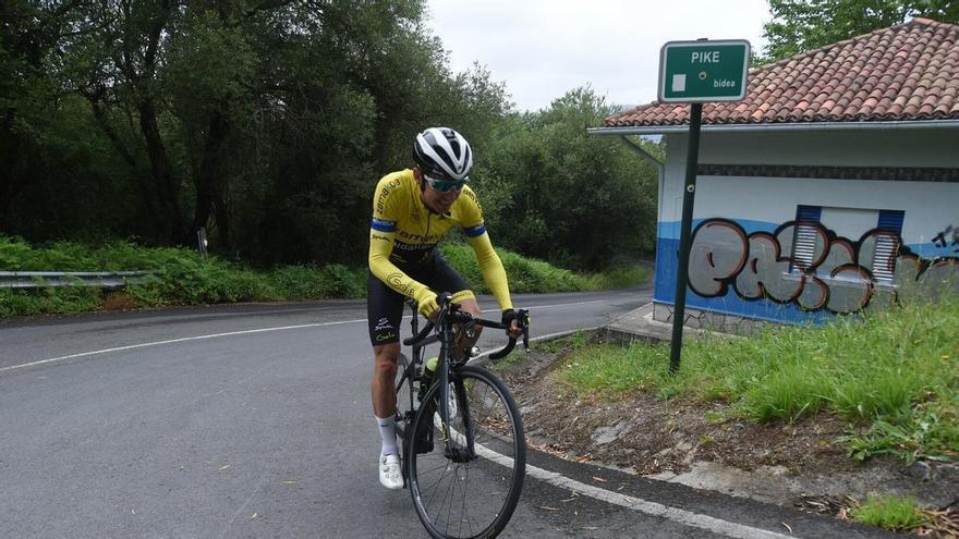 Del Giro de Italia a la escuela de Galdakao: Igor Antón guía a la nueva generación ciclista