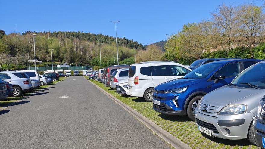 Lekeitio activa el sistema de aparcamiento para el verano