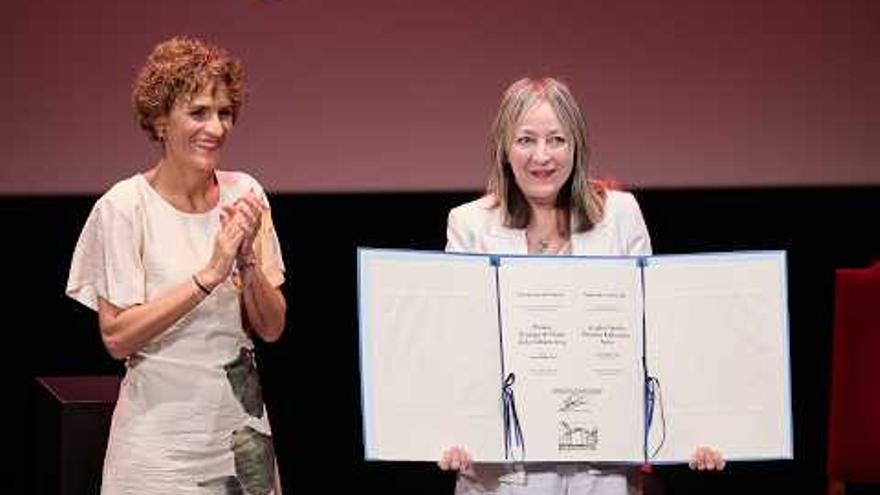 Aurora Beltrán recibe el Premio Príncipe de Viana 2026