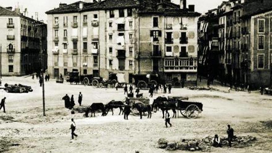 Calles Duque de Ahumada y Estafeta desde la plaza de toros, 1922