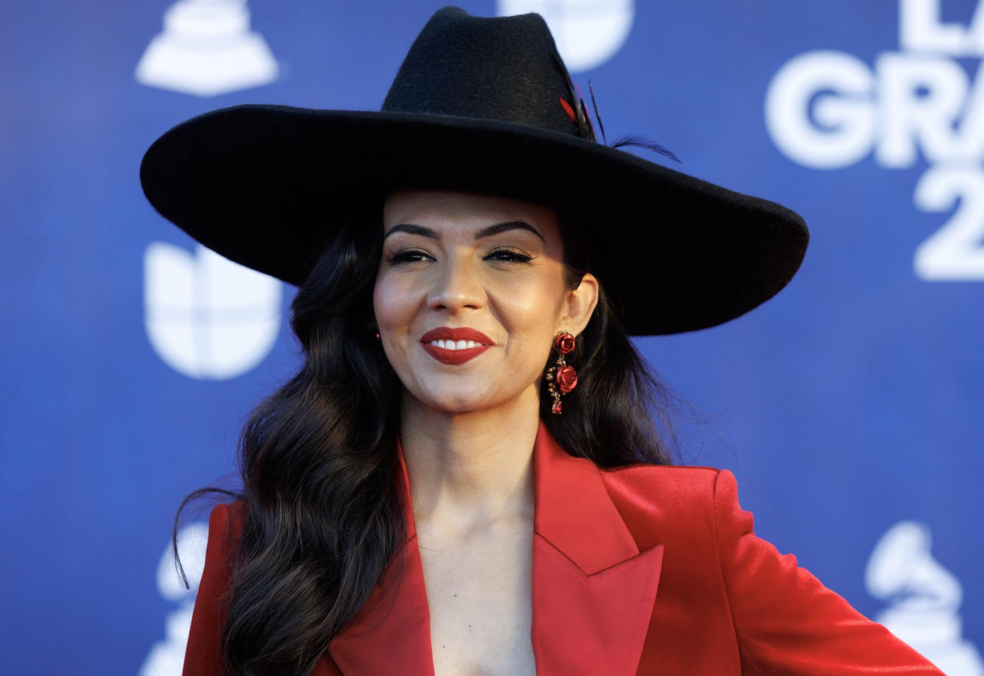 Las mejores fotos de la alfombra roja de los Latin Grammy 2025