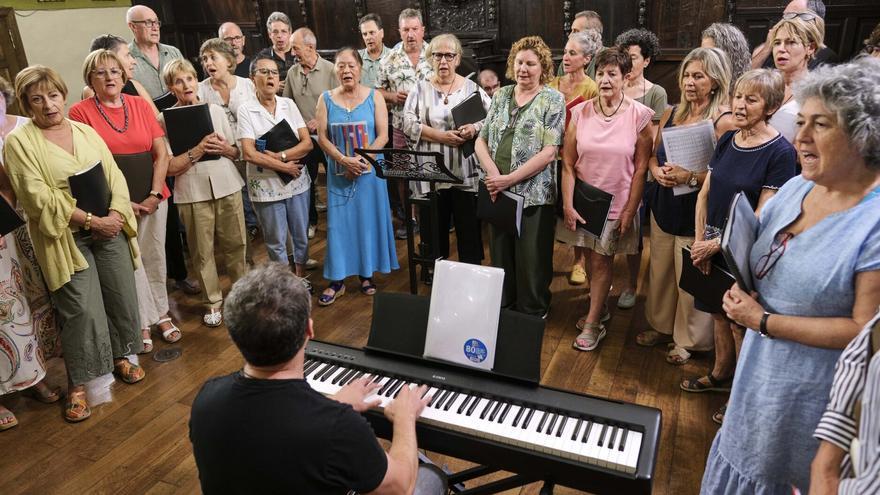 Las voces que envuelven a Huarte en las fiestas de la Hermandad