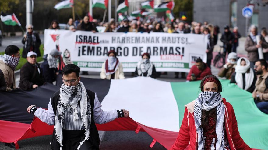 Cientos de personas vuelven a reclamar en Pamplona la &quot;ruptura de relaciones&quot; con Israel