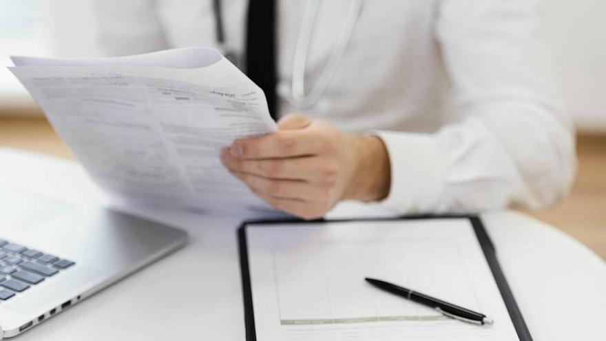 Los errores tras el alta médica que &quot;pueden costarte el trabajo&quot;, según un abogado laboralista