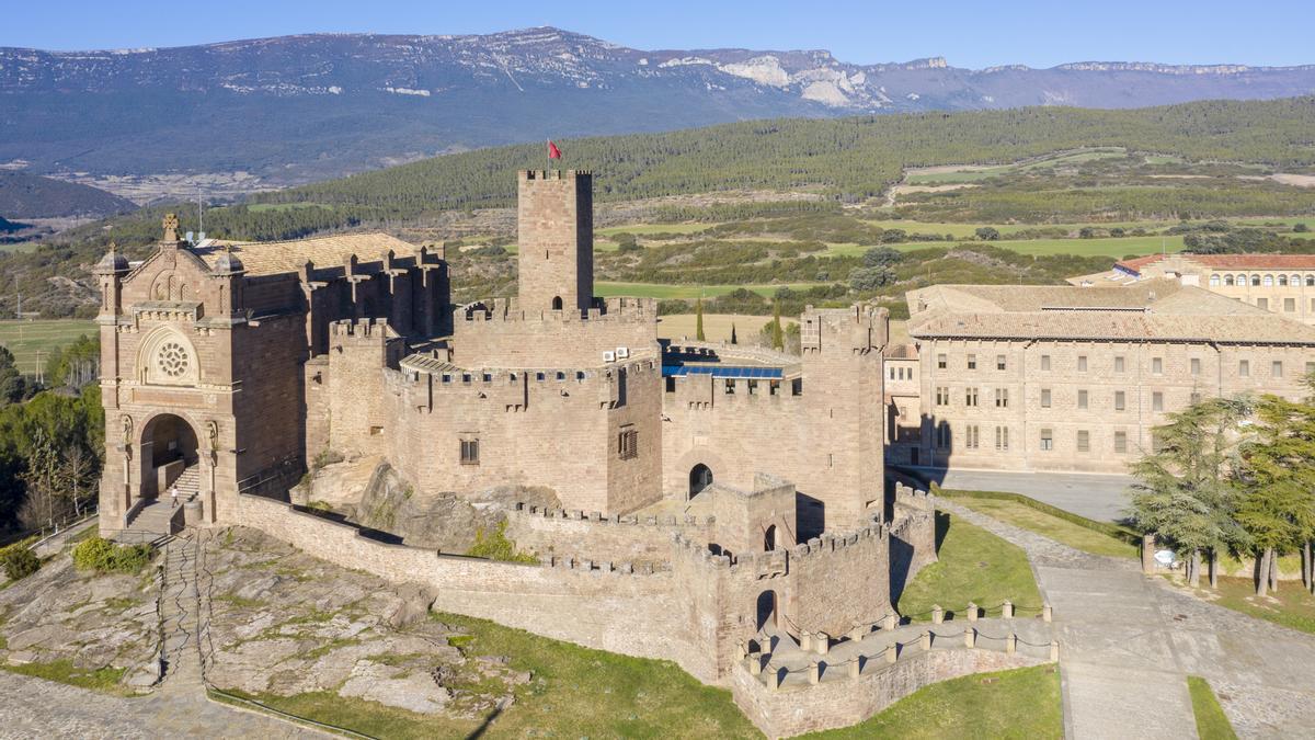 Castillo de Javier, cuna de San Francisco Xabier y símbolo histórico de Navarra, convertido hoy en museo y lugar de encuentro.