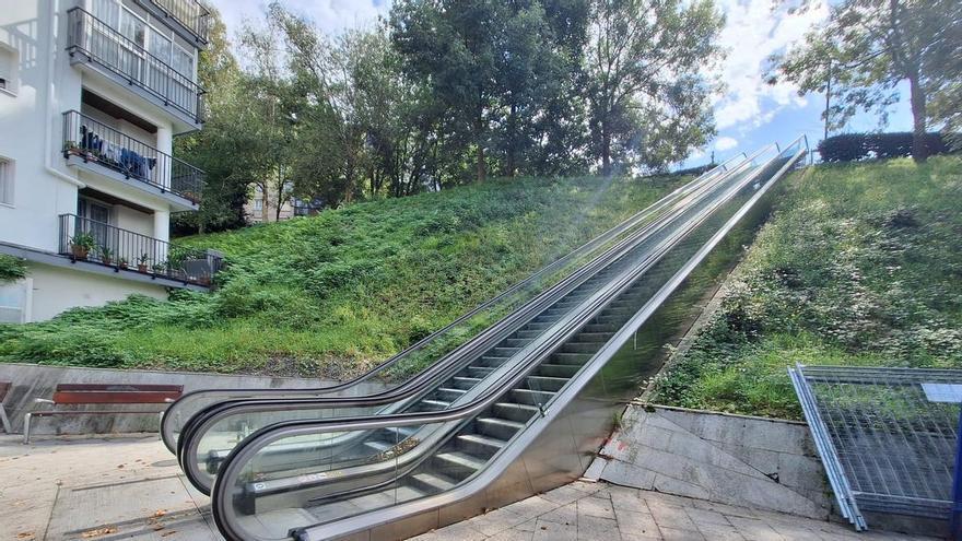 Las escaleras mecánicas más largas de Irun vuelven a funcionar