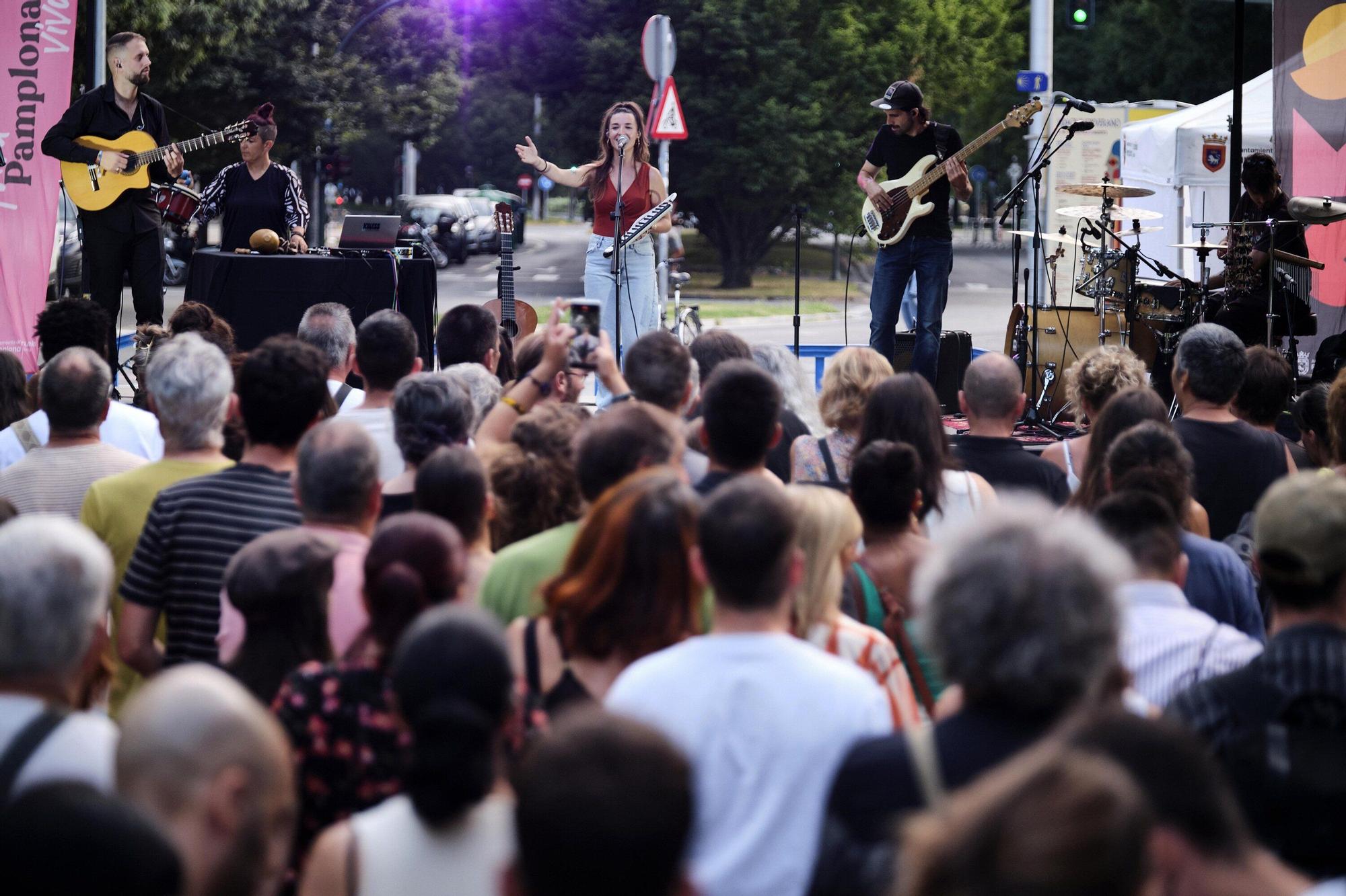 Concierto del grupo Kbless en la calle El Bosquecillo
