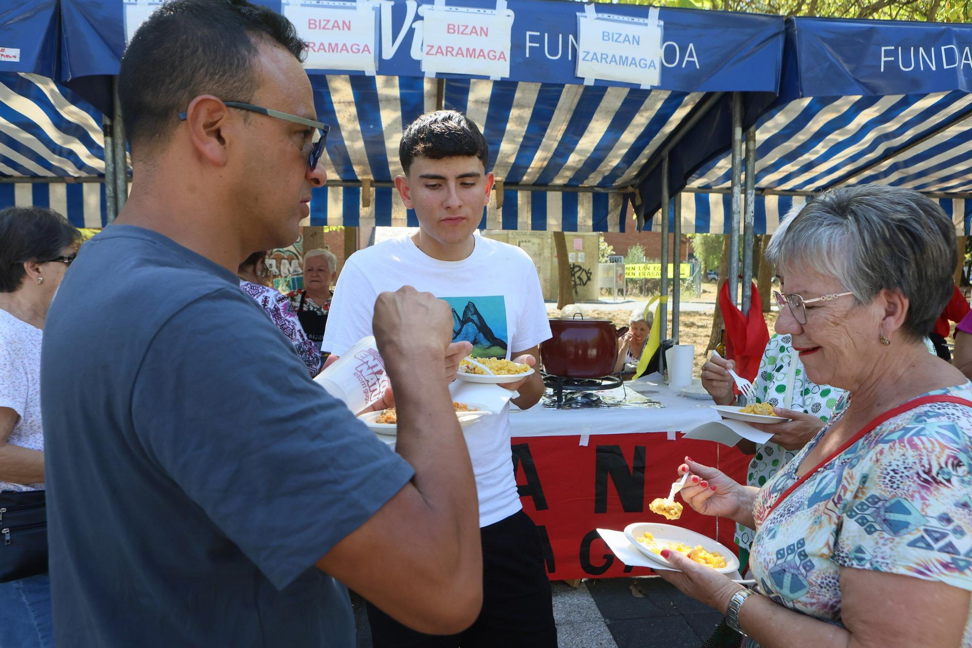 En imágenes: Sabor y ritmo en fiestas de Zaramaga