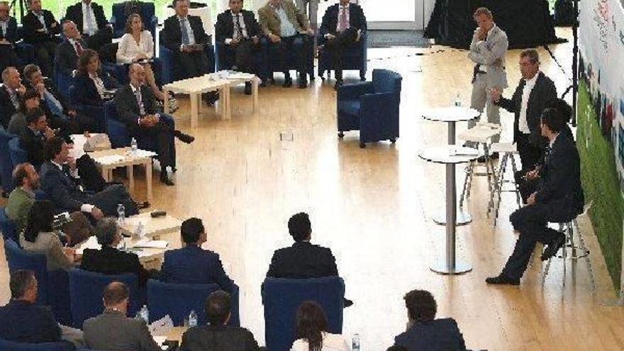 Adegi promueve citas informales entre empresarios y líderes guipuzcoanos