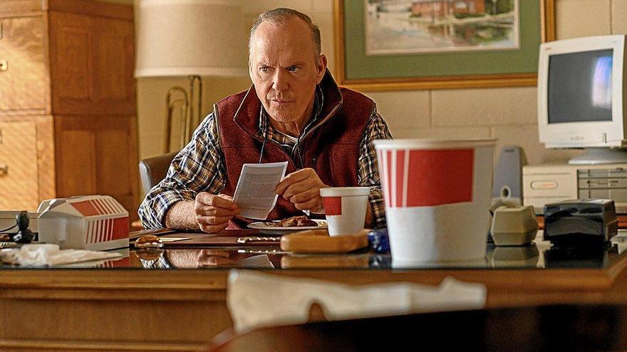 Michael Keaton es uno de los protagonistas de ‘Dopesick’. Foto: Disney+