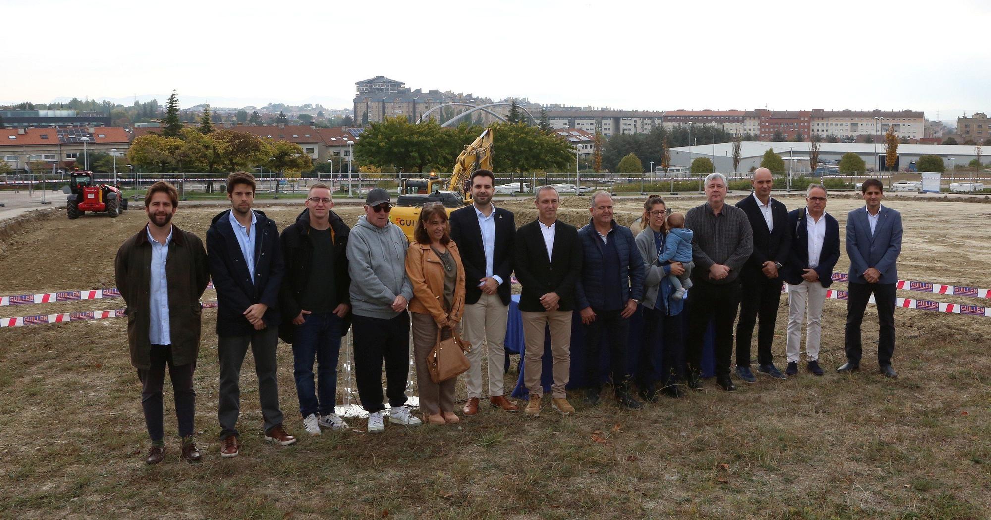 Colocación de la primera piedra de la nueva Escuela Infantil Sarastigorri en Zizur Mayor