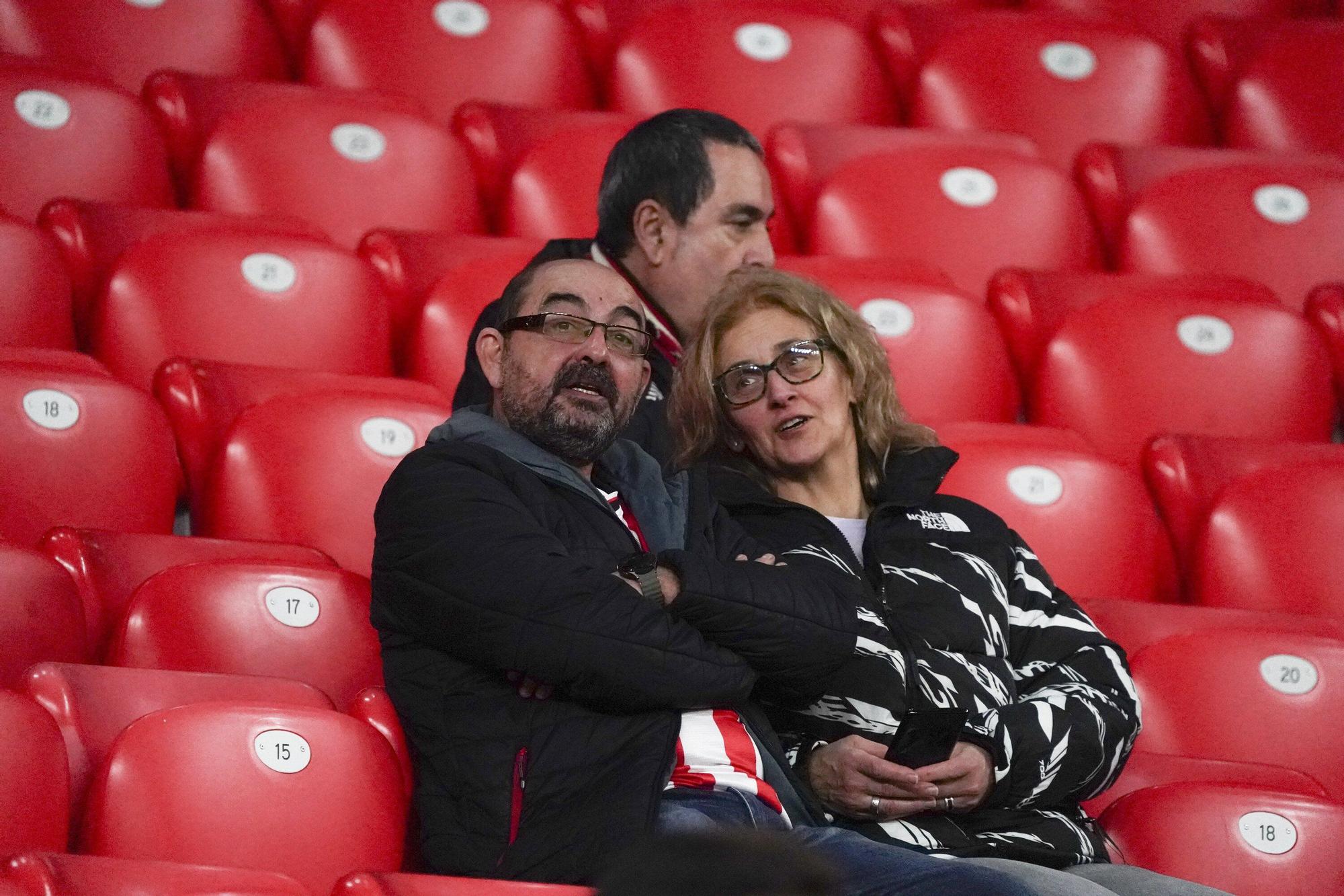 ¿Has estado en San Mamés viendo el Athletic-Atlético? Búscate en nuestra galería