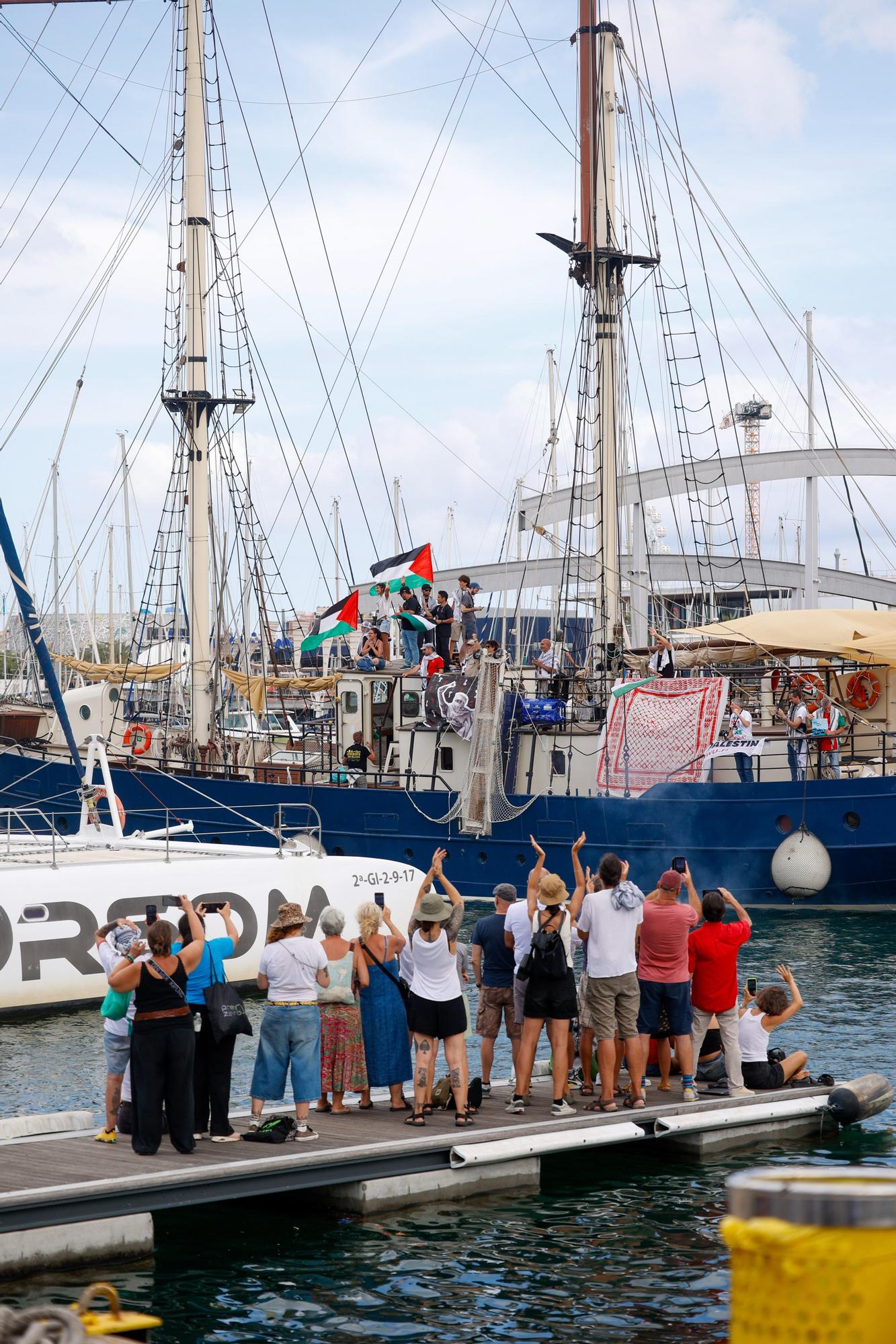 Fotos: La flotilla Global Sumud zarpa rumbo a Gaza
