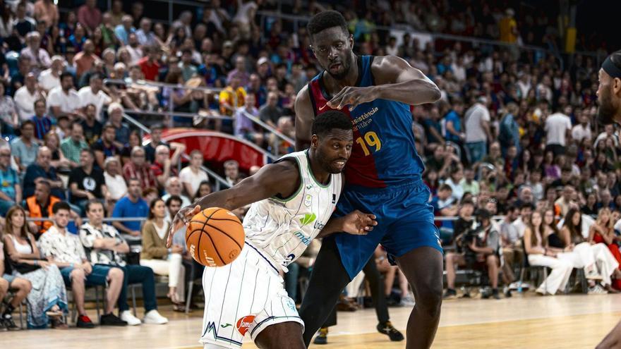 Youssoupha Fall es uno de los jugadores a la espera de una nueva oportunidad.