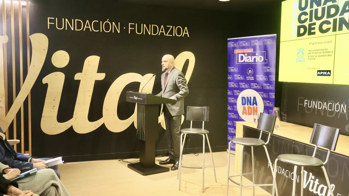 César Martín,  director de Diario Noticias de Álava