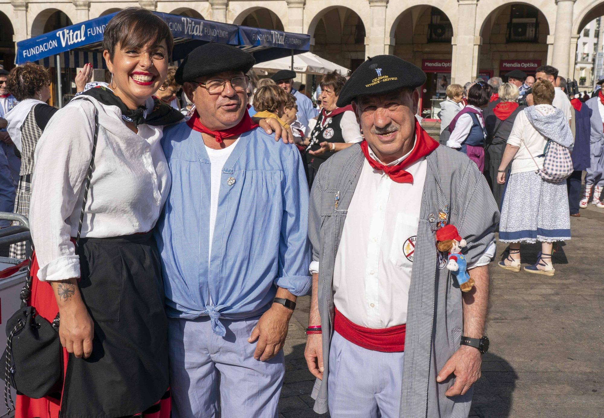 En imágenes: Blusas y neskas veteranos celebran su día en La Blanca