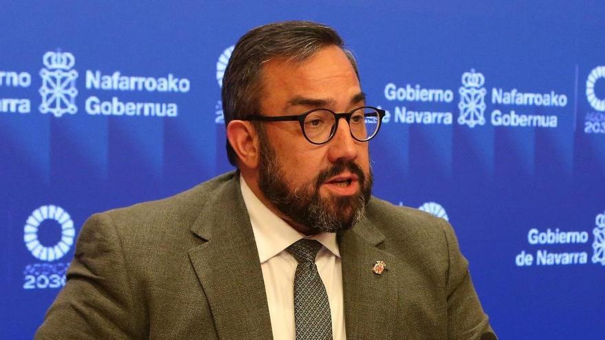 El Gobierno foral ratifica su confianza en el consejero Domínguez y tiende la mano a los sanitarios